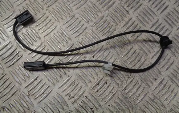 Mitsubishi Space Star USB socket connector 
