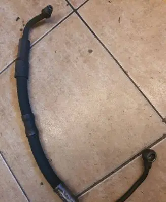Power steering hose/pipe/line
