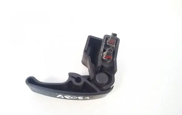 Engine bonnet (hood) release handle