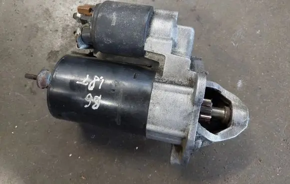 Audi A4 S4 B6 8E 8H Starter motor