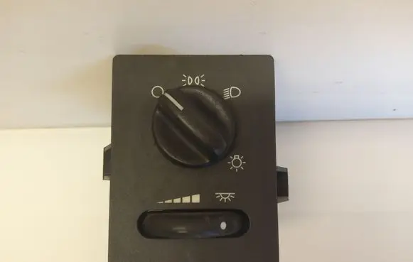 Opel Sintra Light switch 10246287