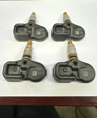 Toyota Land Cruiser (J150) Tire pressure sensor PMVC215 10R048207