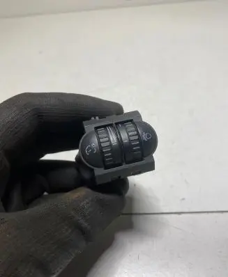 Volkswagen Golf V Headlight level height control switch 1K0941333A