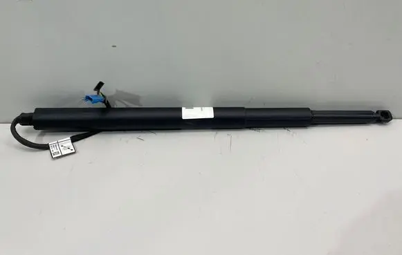 BMW 5 G30 G31 G38 Tailgate/trunk strut/damper 7390410