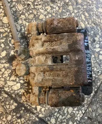 KIA Sportage Rear brake caliper