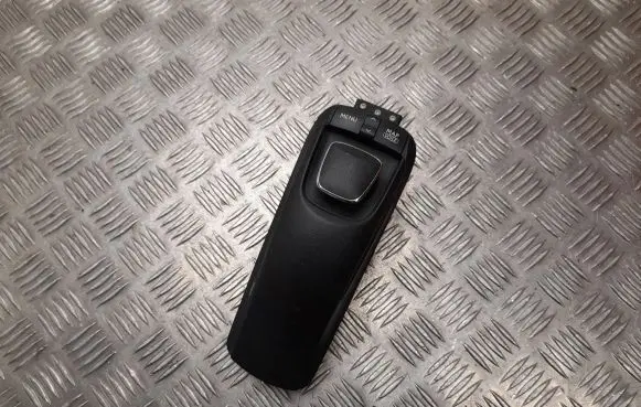 Lexus RX 450H Other switches/knobs/shifts 8478048010