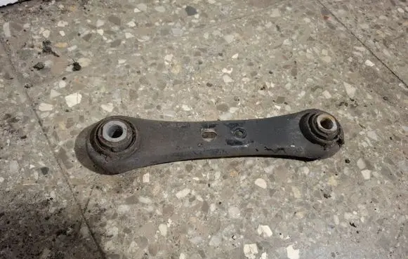Volvo V60 Rear control arm 6G915K743