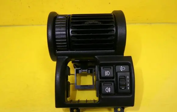 Opel Tigra A Dashboard side air vent grill/cover trim 90386874 1905871