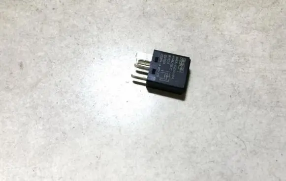 Ford Fiesta Other relay 5m5t14b192ca v23136b1x66
