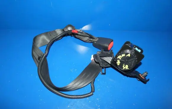 KIA Optima Rear seatbelt