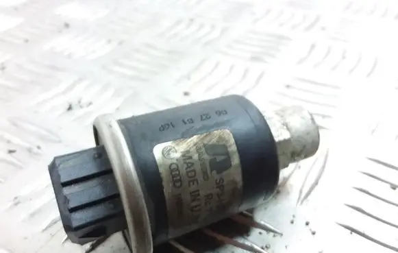 Ford Galaxy Air conditioning (A/C) pressure sensor 1H0959139B