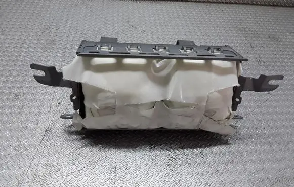 Mitsubishi Pajero Passenger airbag MR402459