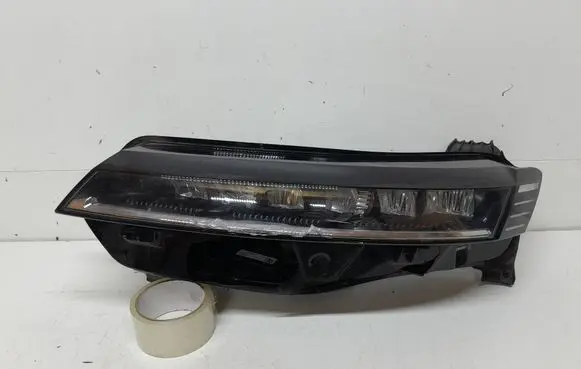 Renault Megane E-Tech Headlight/headlamp 260607213R
