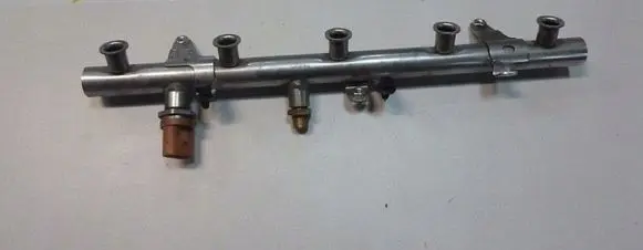 Audi RSQ3 Fuel main line pipe 07K133317K