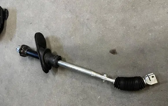 Land Rover Discovery 5 Steering column universal joint CPLA3C662AF CPLA3D677AE