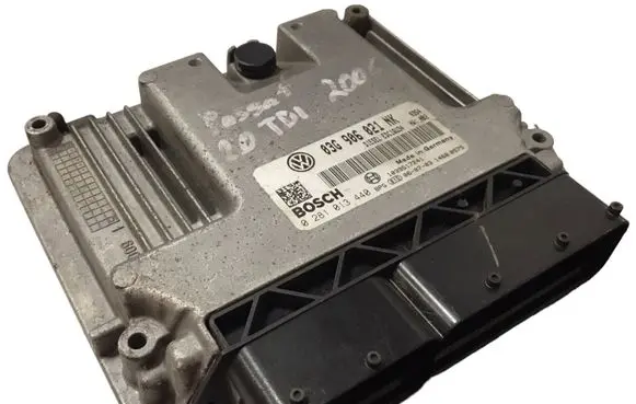 Volkswagen PASSAT B5.5 Engine control unit/module 03G906021NK 0281013440 1039S17241