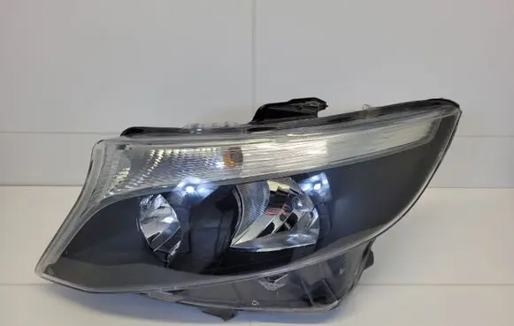 Mercedes-Benz Vito Viano W447 Headlight/headlamp A4479067700
