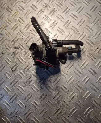 Hyundai Santa Fe Fuel filter bracket/mount holder 