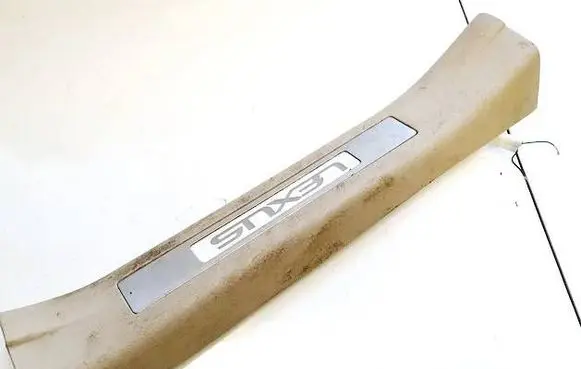 Lexus RX 300 Rear sill trim cover 6793048020