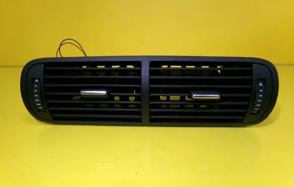 Audi A3 S3 8L Dash center air vent grill 8L1820951
