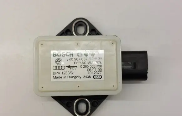 Audi A4 S4 B8 8K ESP acceleration yaw rate sensor 8K0907637C