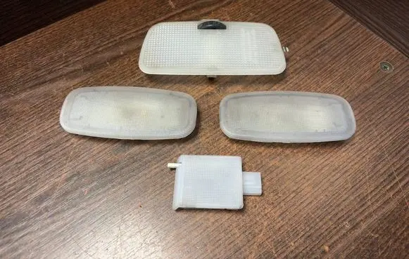 Mercedes-Benz Vito Viano W639 Rear seat light 9018200101 A9018200101