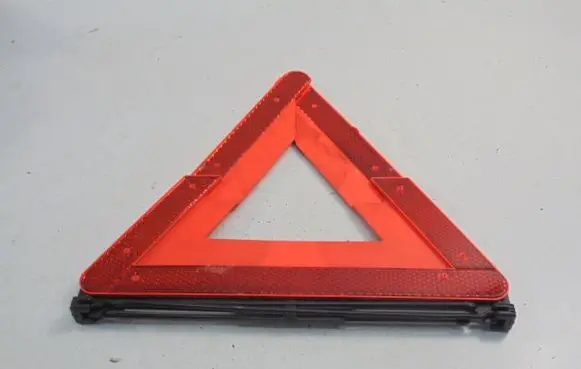 Volkswagen PASSAT B5.5 Emergency warning sign 4B5860251C