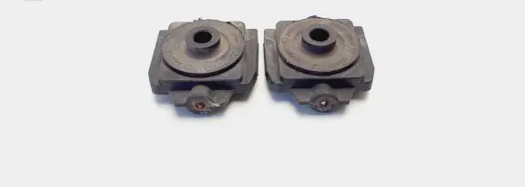 Mitsubishi Colt Radiator mount bracket MN105686