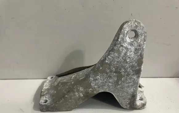 BMW M3 e92 Engine mounting bracket 2283203