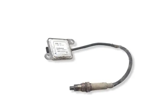 BMW 3 E90 E91 Lambda probe sensor 7587130