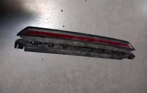 Volkswagen PASSAT B5 Third/center stoplight