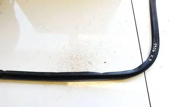 KIA Ceed Rubber seal front coupe door 7067