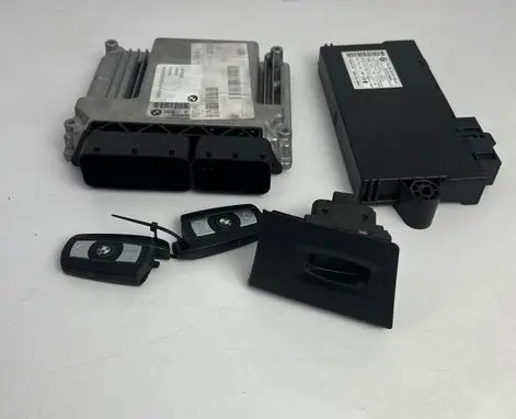 BMW 3 E90 E91 Engine ECU kit and lock set 9147195 7805315 7809000