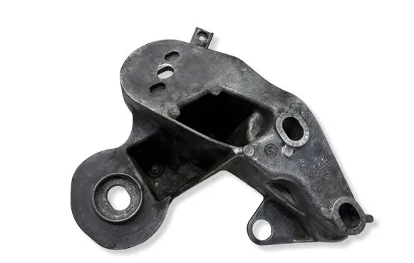 Audi A6 S6 C6 4F Engine mounting bracket 4F0199352E