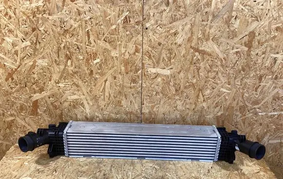 Porsche Panamera (971) Intercooler radiator 971145805b