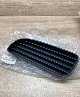 Toyota Corolla E110 Front bumper lower grill 8148202010 8148202010LH