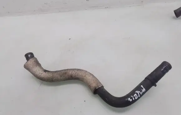 Toyota Auris 150 Engine coolant pipe/hose