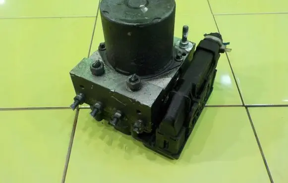 Subaru Forester SH ABS Pump TP163