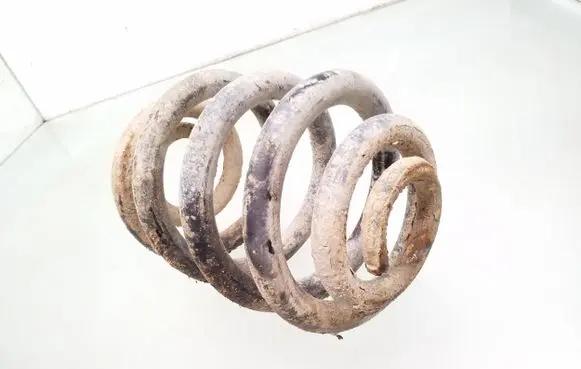 Volkswagen Transporter - Caravelle T4 Rear coil spring