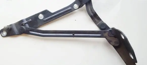 Audi 100 S4 C4 Tailgate/trunk/boot hinge 4a5827499a