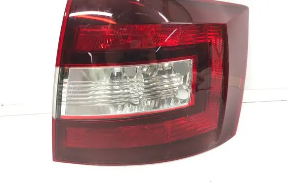 Skoda Rapid (NH) Rear/tail lights 5JJ945096A 62421704