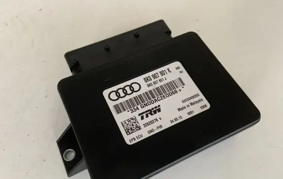 Audi A5 8T 8F Hand brake control module 8K0907801K 8K0907801J