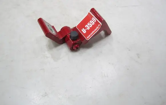 Volkswagen Taigo Rear door upper hinge 8X0831403E A046575