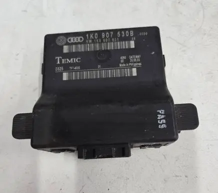 Audi A3 S3 8P Gateway control module 1K0907530B 1K0907951