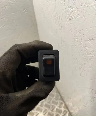 Mitsubishi Pajero Other switches/knobs/shifts