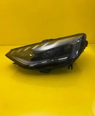 Audi A4 S4 B9 8W Headlight/headlamp 8W0941035J