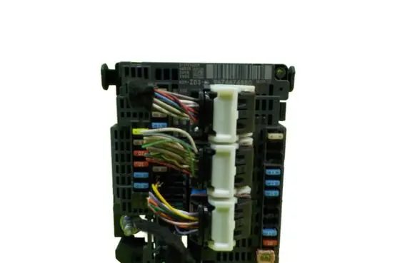 Citroen C4 II Picasso Fuse box set 9674674880 BEZPIECZNIKOW