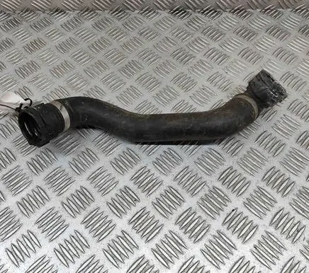 Mercedes-Benz C W205 Engine coolant pipe/hose A2055013182