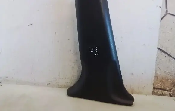 (B) pillar trim (bottom)