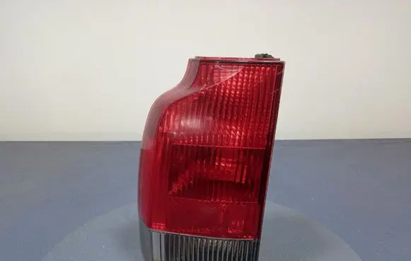 Volvo V70 Rear/tail lights 9154497